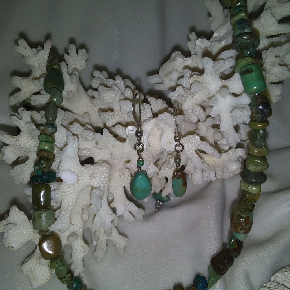 Turqouise & Sterling necklace & earrings set